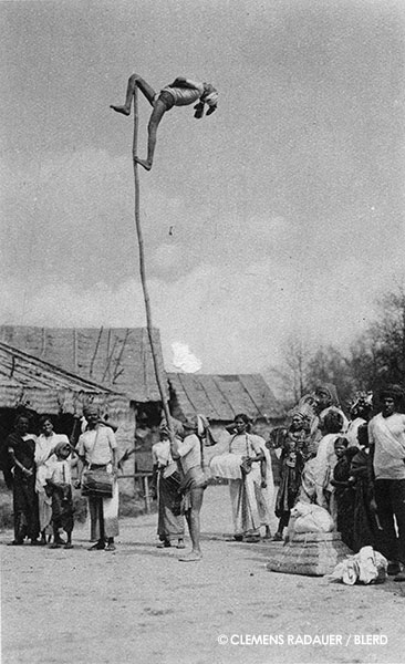 1926: Singhalesen Dorf (The Sinhalese Village)